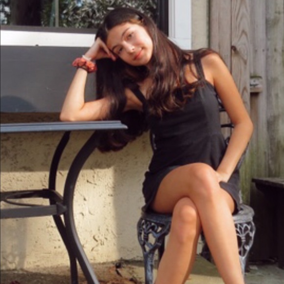 Meet your Posher, Paige - Picture 1 of 1